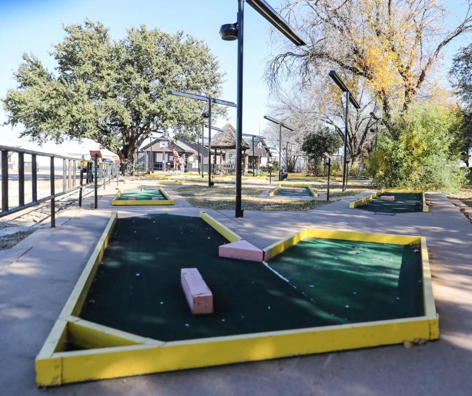 mini golf preview